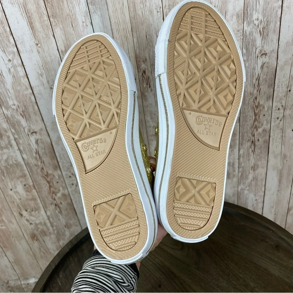 Converse‎ CTAS Ox Light Gold Low Top Sneakers Size 3 Youth